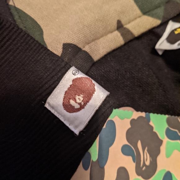 Bape shark hoodie - Picture 3 of 4